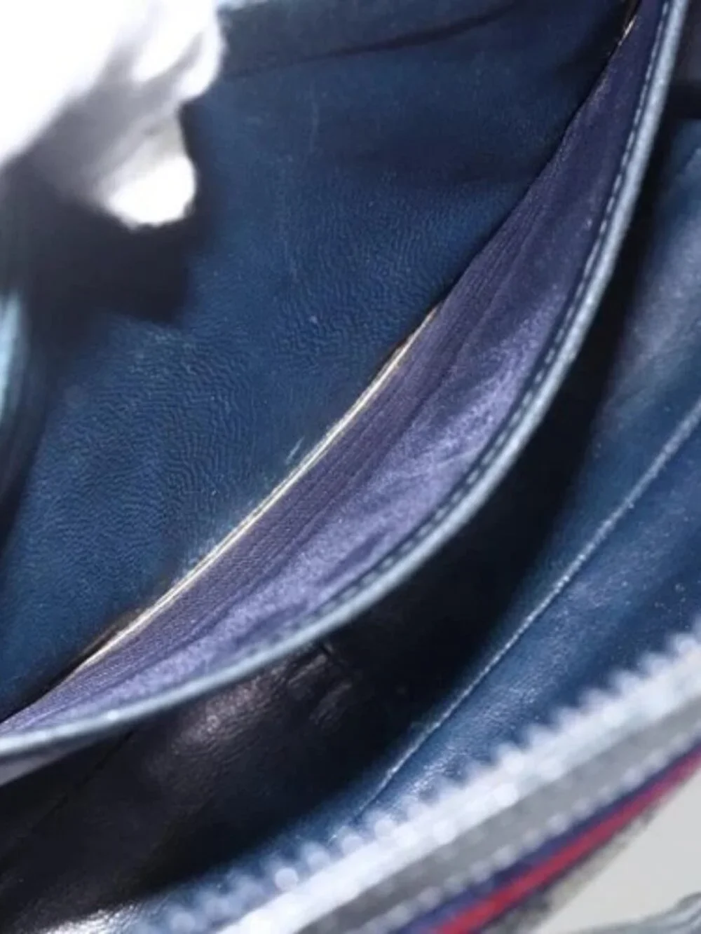 Gucci brand	gucci color	navy